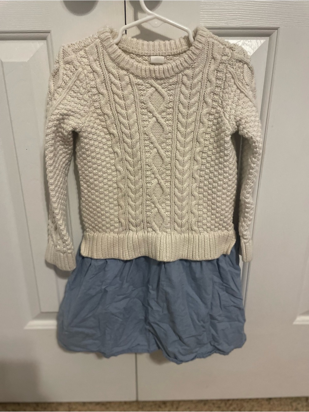 GAP Cream Cable Knit Pullover